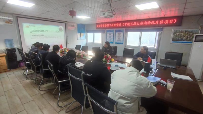 小标题：编程课程，不仅仅是代码的学习