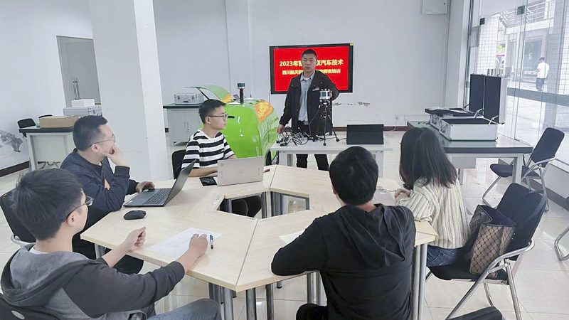 新员工管理培训加盟，如何选择合适机构？**
